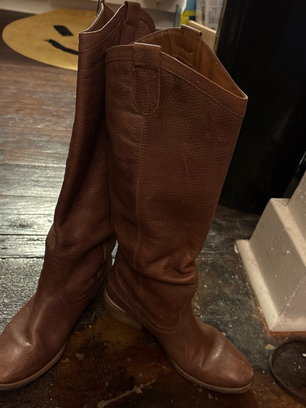 women’s tall brown leather boots! So comfy! Like new!